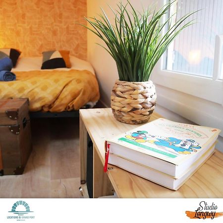Locations Du Grand Pont - Appart Hotel Poitiers - Futuroscope ชาสเซเนย-ดู-ปัวตู ภายนอก รูปภาพ